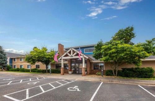 North Branch Hotel | AmericInn by Wyndham North Branch