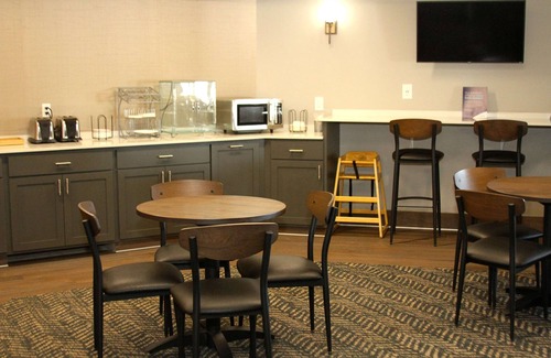 Wadena Hotel | AmericInn by Wyndham Wadena
