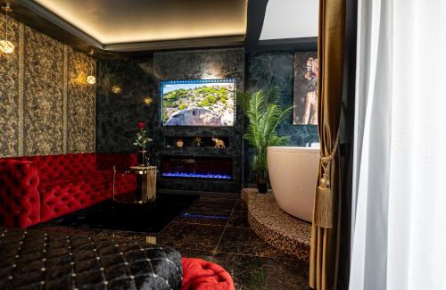 Kaunas Apartment | AMJ Royal Apartments - 115 - Black Rubby