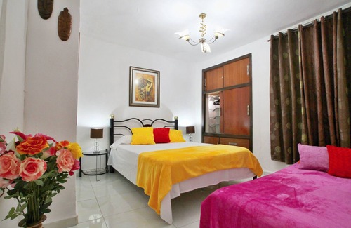 Old Havana Hotel | Amor y Mar