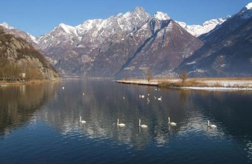 Verceia Apartment | AMPIO APPARTAMENTO TRA LAGO & MONTi