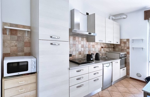 Citta Studi Apartment | Amply Lit Harmony Home