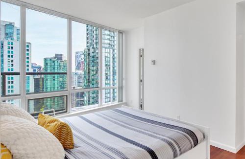 Coal Harbour Apartment | amyhd4now