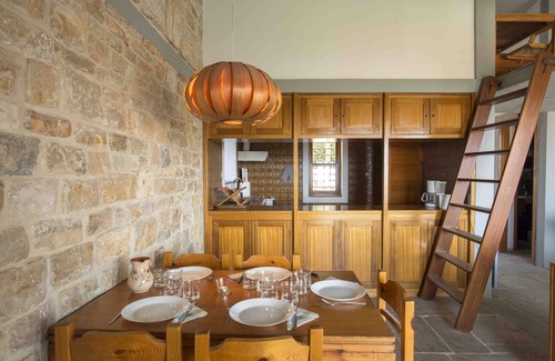 Anavyssos Villa | An architect's masonry house,Anavyssos, Attica, with view to Aghios Nikolaos be