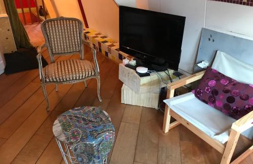 Stadhuis Apartment | An Artist Created it