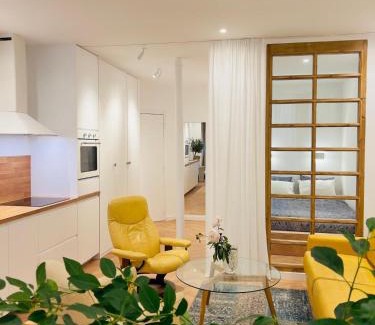 Notre-Dame-des-Champs Apartment | An Attractive Paris Flat near Jardin du Luxembourg