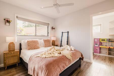 Mermaid Waters House | An Idyllic Boho Style Retreat High-end kitchenware