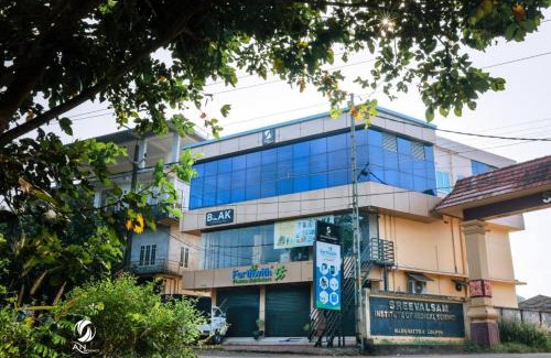 Ponnani Hotel | AN REGENCY