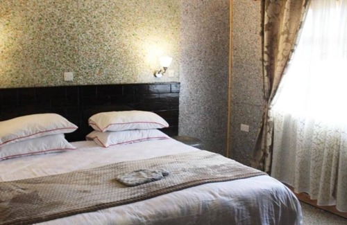 Igoji Hotel | Anabas River Cottages
