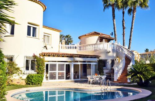 Molinell Ski Chalet | Anacasa Villa Renoir Oliva Nova CH1015