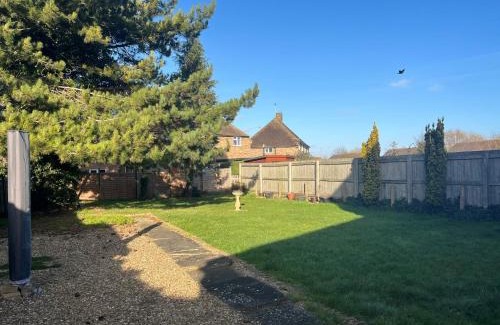 Bourne Apartment | Ancaster House - Driveway - Wifi