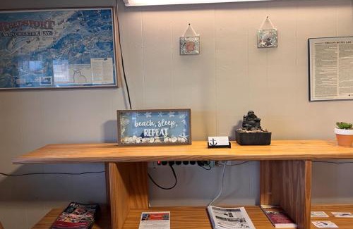 Reedsport Hotel | Anchor Bay Inn near Winchester Bay