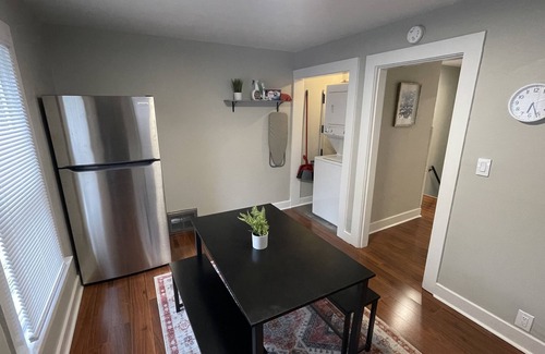 New Haven Apartment | Anchors Away! New Haven Home! 2BR Upper Level