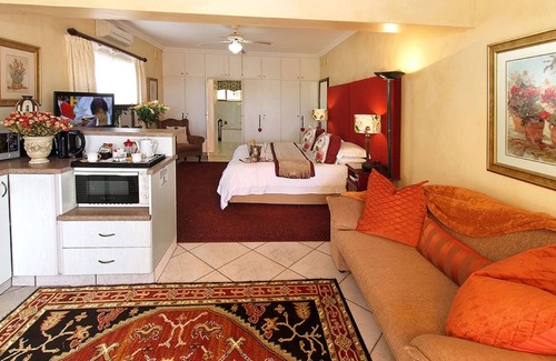 Umhlanga House | Anchors Rest Guest House