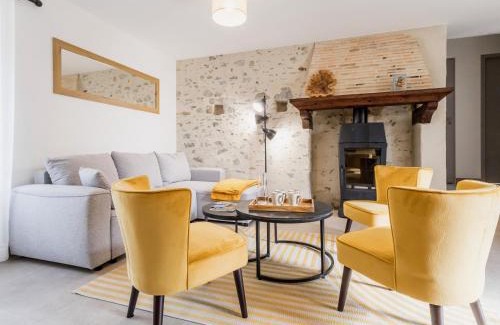Saint-Colomban House | Ancien corps de ferme rénové avec jardin, terrasse et recharge EV, à 24 km de Nantes - FR-1-306-1282