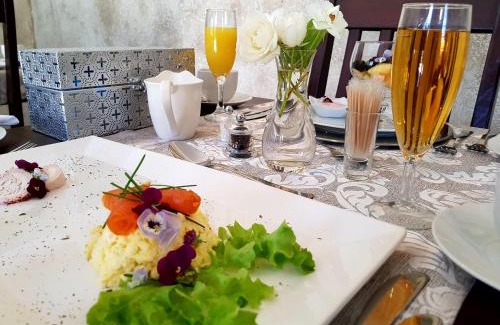 Potchefstroom House | Ancient Emperor Guest Estate