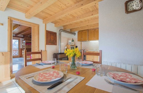 Ugine House | ANCOLIE JOLY - UGINE