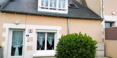 Hillion House | ANCRE BLEU