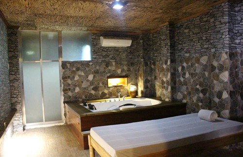 Anda Bed & Breakfast | Anda de Boracay White Sand Resort