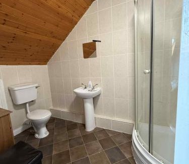 Monaghan House | Andante Guesthouse KENCARE LIMITED