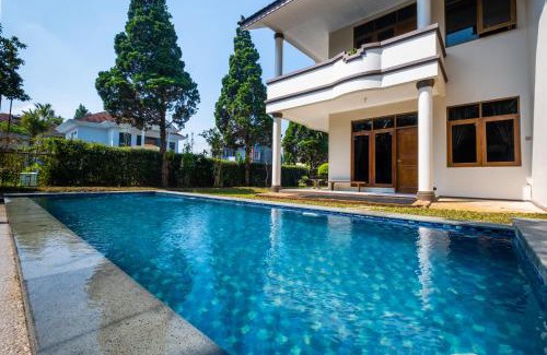 Parongpong Villa | Andaru Graha Puspa For Family and Friends