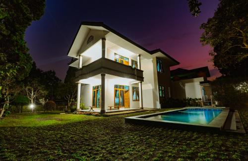 Parongpong Villa | Andaru Graha Puspa For Family and Friends