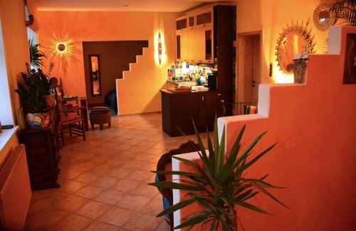 Velsstraße Apartment | ANDERS live in Bochum: THE holiday apartment for two, full of color and light