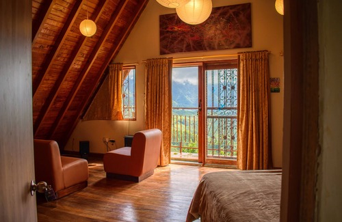 Angelopolis Ski Chalet | Andes Mountains Refuge w/Avacado Farm and Organic Garden