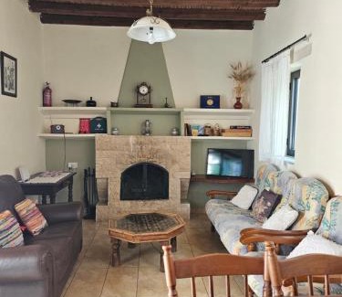 Pano Akourdalia Villa | Andrianna's Cottage