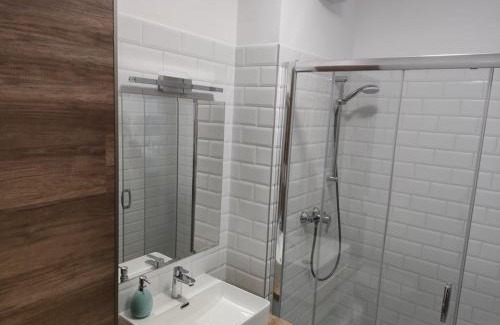Sarvar Apartment | Androméda Apartman
