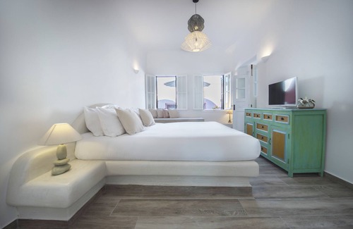 Oia House | Anemi House & Villas