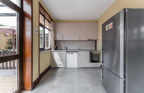 Angeiras Apartment | Angeiras Beach House - B2