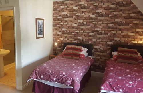Tiverton Bed & Breakfast | Angel Guest House