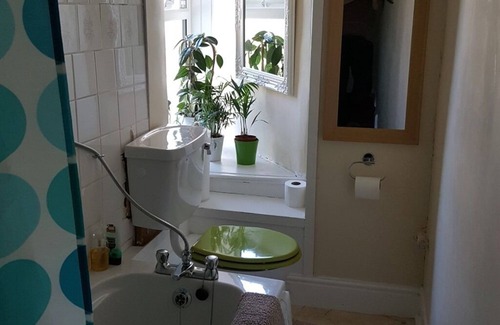 Tiverton Bed & Breakfast | Angel Guest House