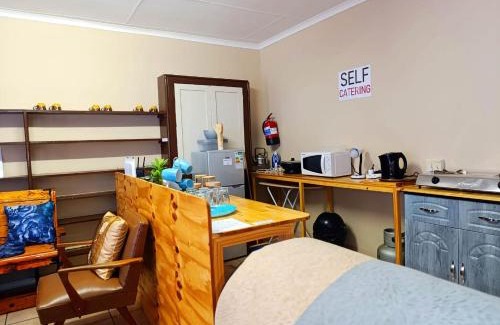 Colesberg Apartment | Angelina Victoria Overnight