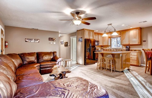 Oakhurst House | Anglers Rest
