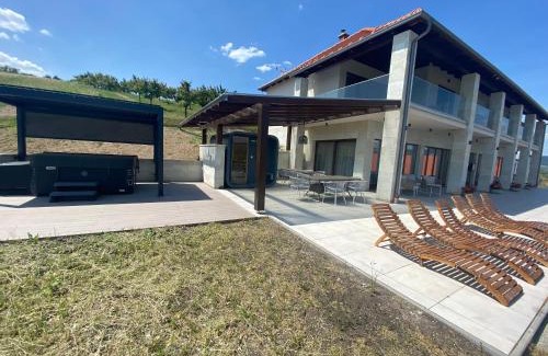 Ratka Bed & Breakfast | Angyal Villa