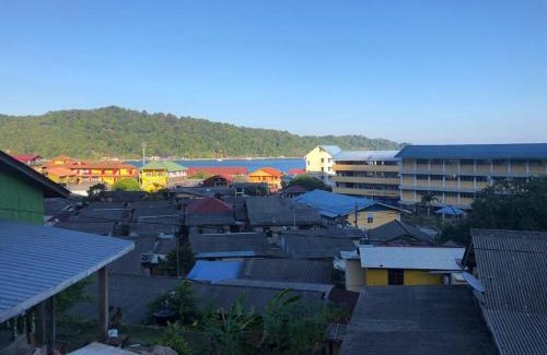 Kampung Pasir Hantu House | Anis View Perhentian