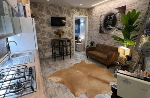 Mentana Apartment | Anita House
