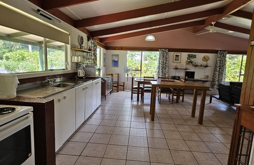 Tapere of Vaimaanga House | Ann's Beach House