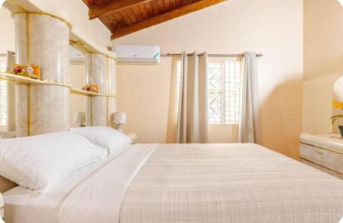 Montego Bay House | Ann's City Villa Montego Bay