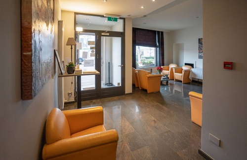 Sint-Eloois-Vijve Hotel | Anna's Place