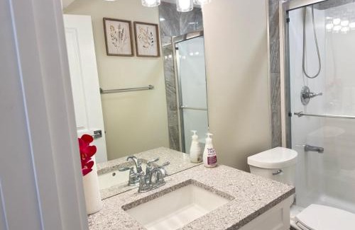 Pinehouse House | Annas Suites Rental
