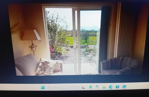 Cahir Apartment | Annaswood Self Catering