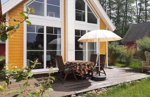 Wandlitz House | Annemarie Zerpenschleuse - Schwedenhaus mit Künstler-Charme und Sauna