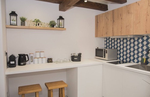 Ermoupoli House | Ano Siroa. Cycladic house with amazing views
