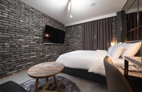 Suwon Hotel | Ansan the Gray