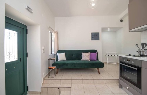 Vathy Apartment | Antheon apartments - Lavender
