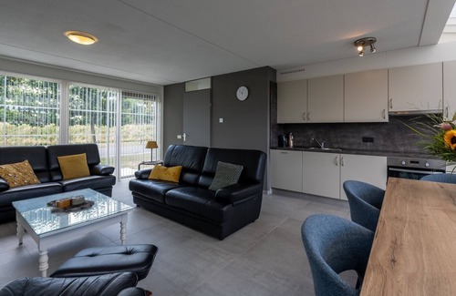 Hoofdplaat House | Antibes 288 - Kustpark Village Scaldia - Detached holiday home directly at the lake with spacious garden