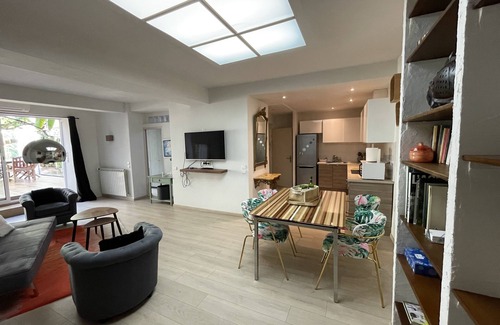 Antibes Old Town Apartment | ANTIBES Ground floor 3 * quiet house in the heart of the city